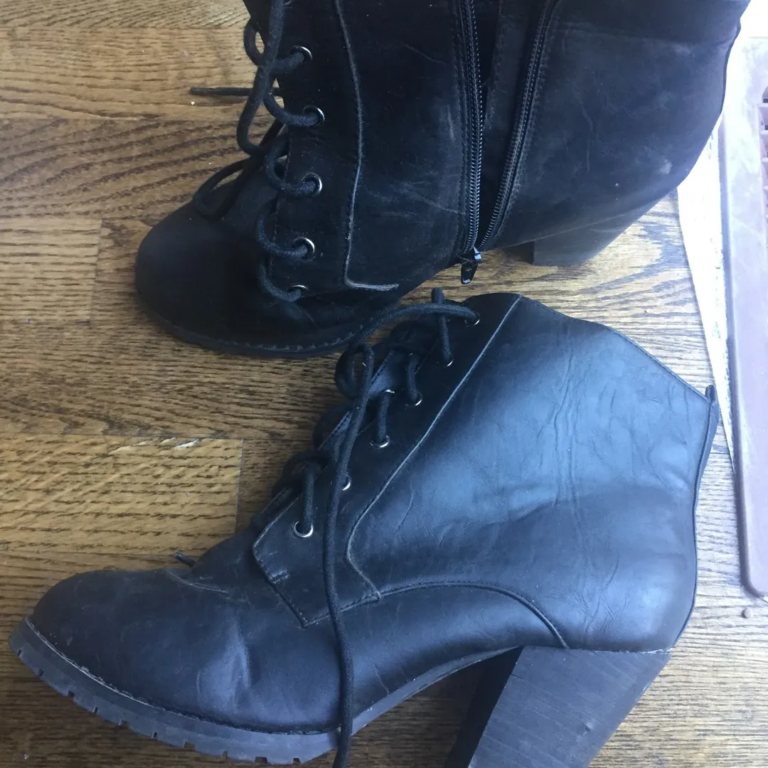 Black Boots photo 1