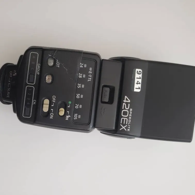 Canon Speedlite 420EX External Camera Flash photo 1