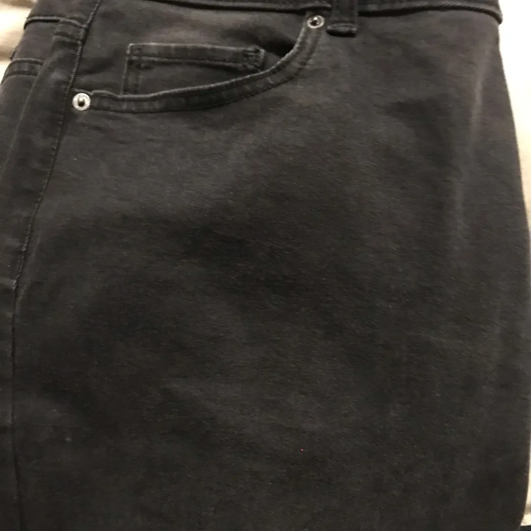 Black Distressed Jeans photo 1