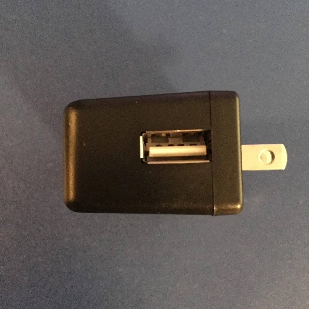 USB Wall Charger, 5 V 2 amp photo 4