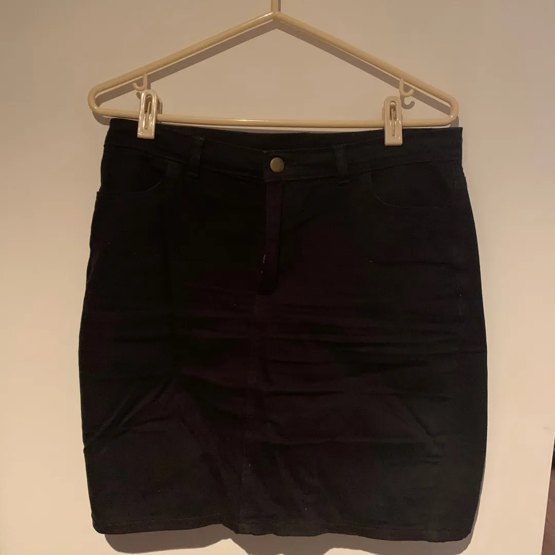 American Apparel Black Pencil Skirt Size L photo 1