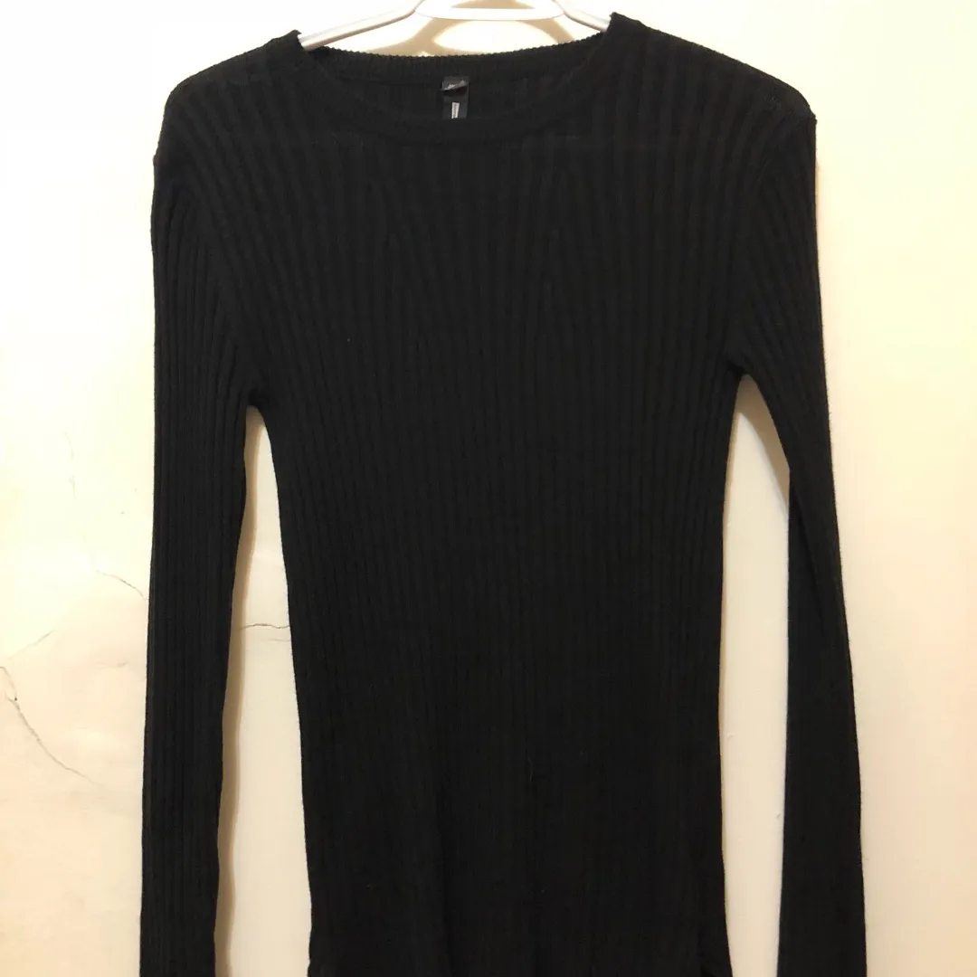 Black Long Sleeve Sweater photo 1