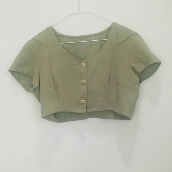 Crop Top (size Small) photo 4
