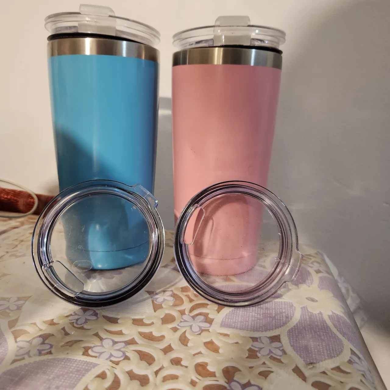 2 insulated cups   photo 1