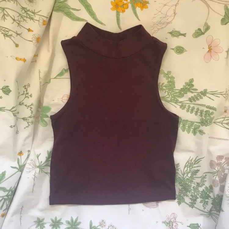 H&M cropped mock neck top - maroon, xs photo 1