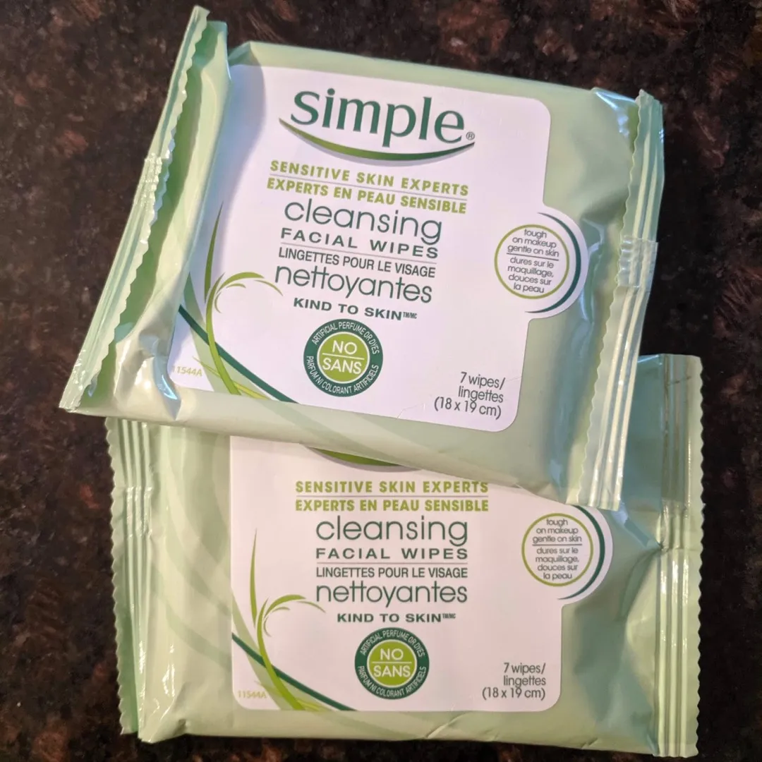 Simple Facial Wipes photo 1