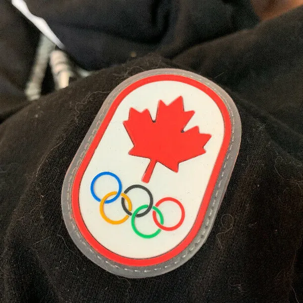 CANADA Olympic Sweatshirt - Medium photo 5
