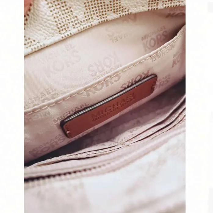 Michael Kors Chain Shoulder Bag photo 5