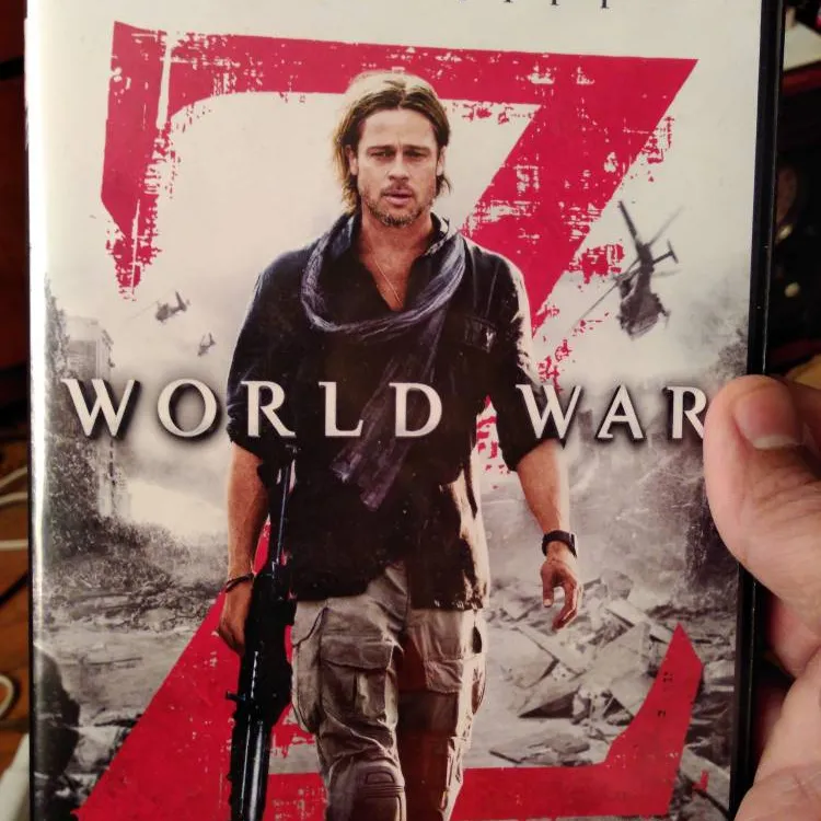 World War Z DVD photo 1