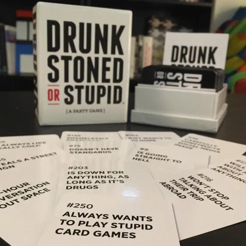 Party Card Game: Drunk Stoned or Stupid photo 1