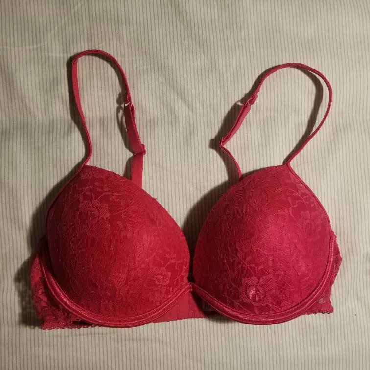 Hot Pink Lace Bra - 34C (or 36B) photo 1
