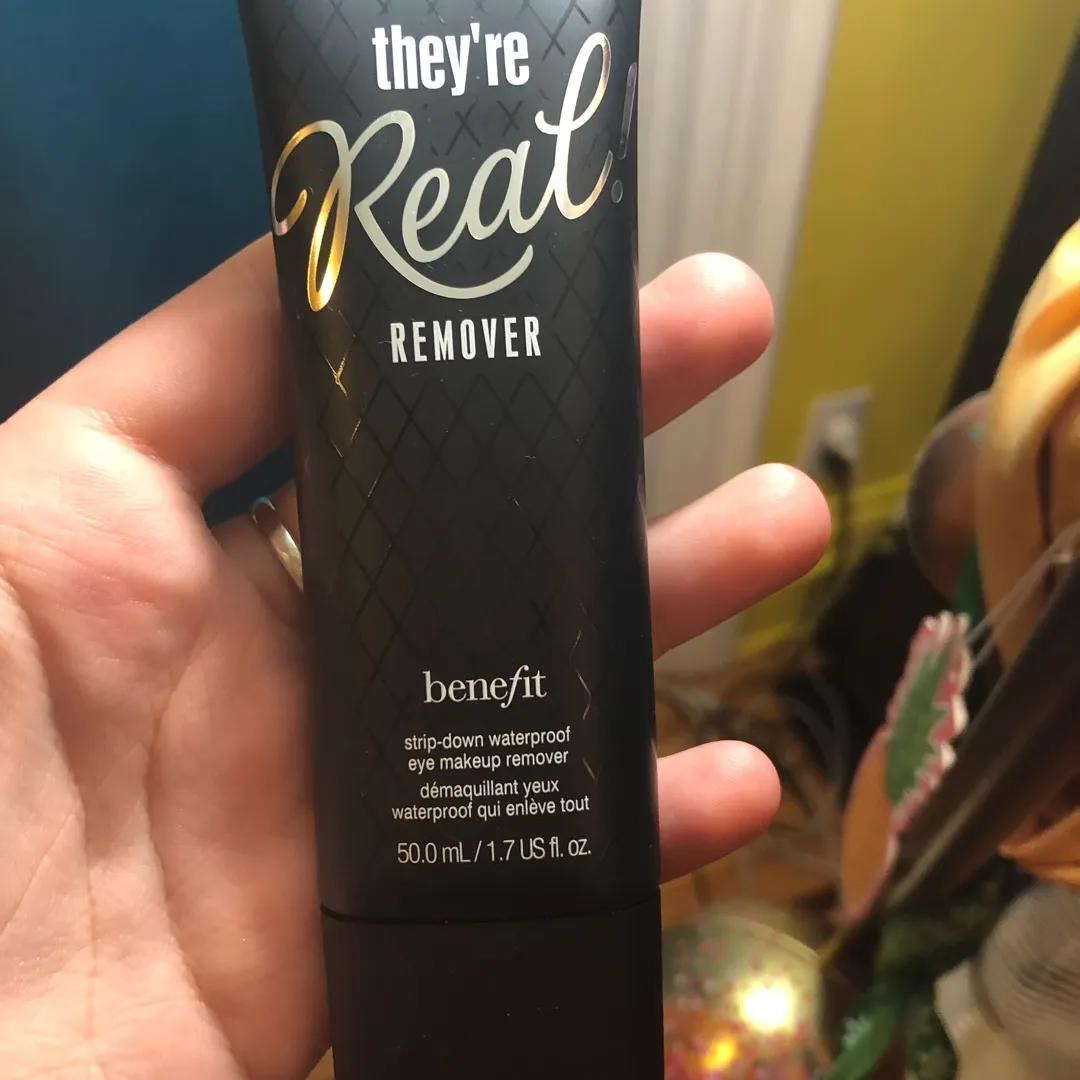 Benefit Make Up Remover photo 1