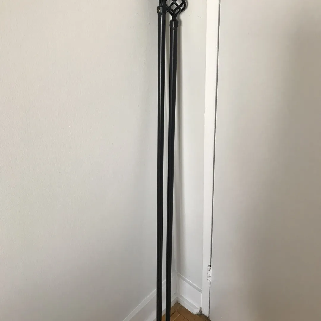 2 Extendable Curtain Rods photo 1