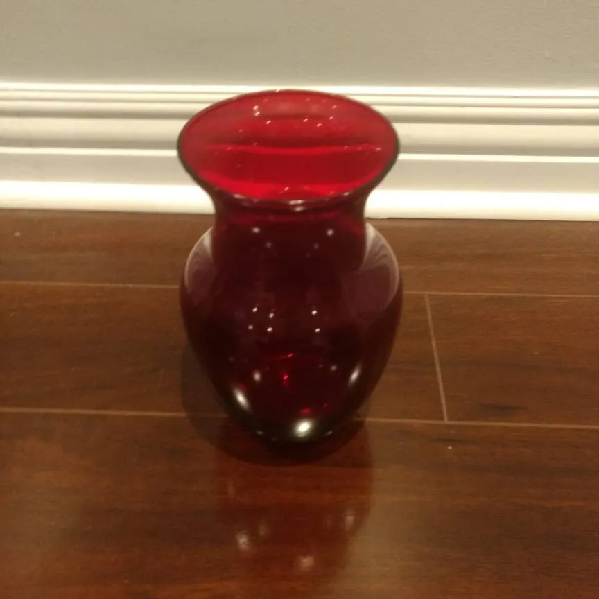 Red Glass Vase photo 1