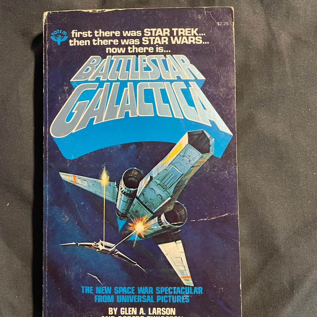 Battlestar Galactica - Vintage Paperback photo 1
