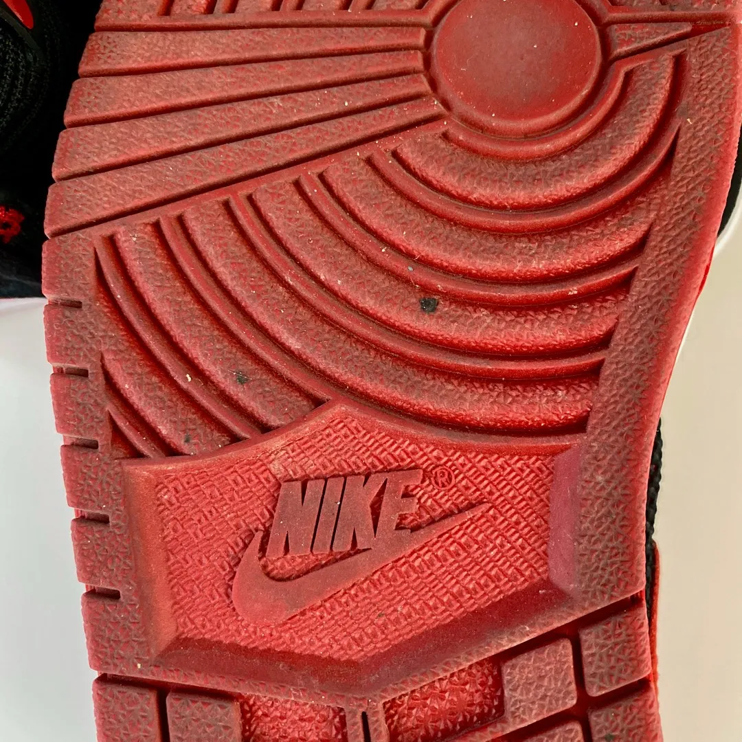 Nike Jordan one Flyknit Dunk Bred, Sz 10. photo 4