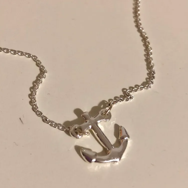 Dainty Anchor Necklace ⚓️ photo 1