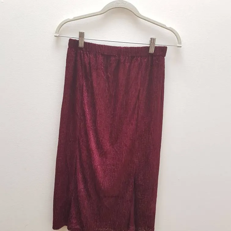 Burgundy Burnt Velvet Skirt Size Small photo 1