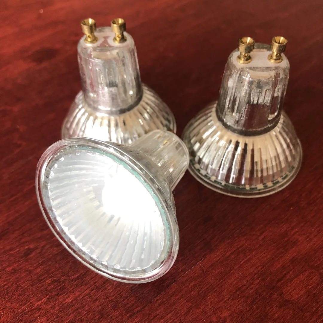 3 Halogen Light Bulbs photo 1