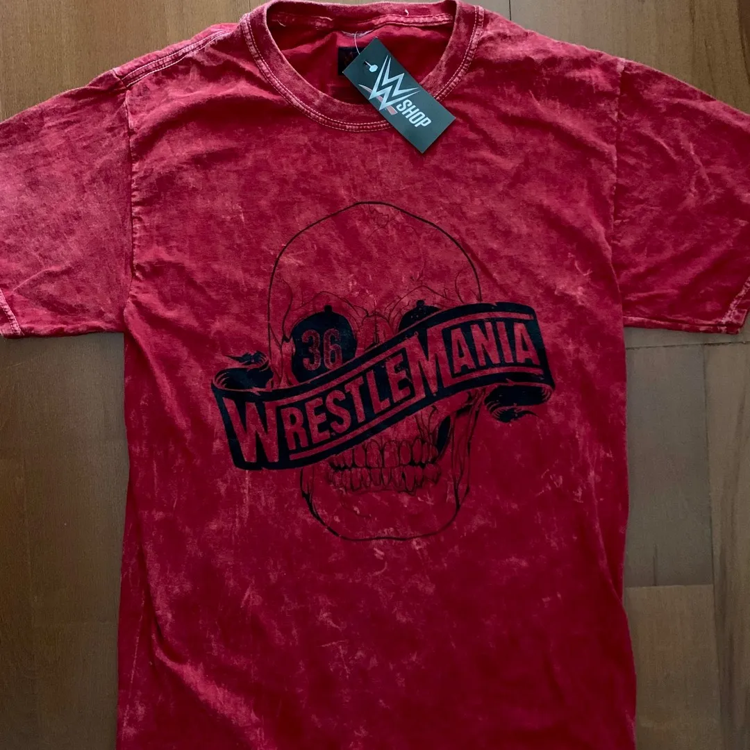 BNWT WWE Wrestlemania Shirt photo 1