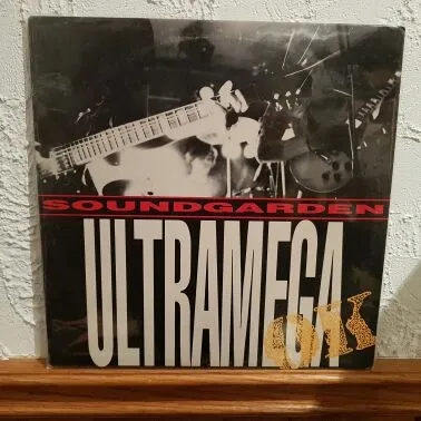 Soundgarden translucent vinyl from 1988 photo 1