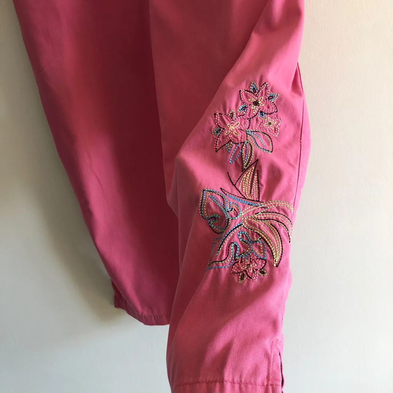 Vintage capris pants with floral stitch work  photo 7