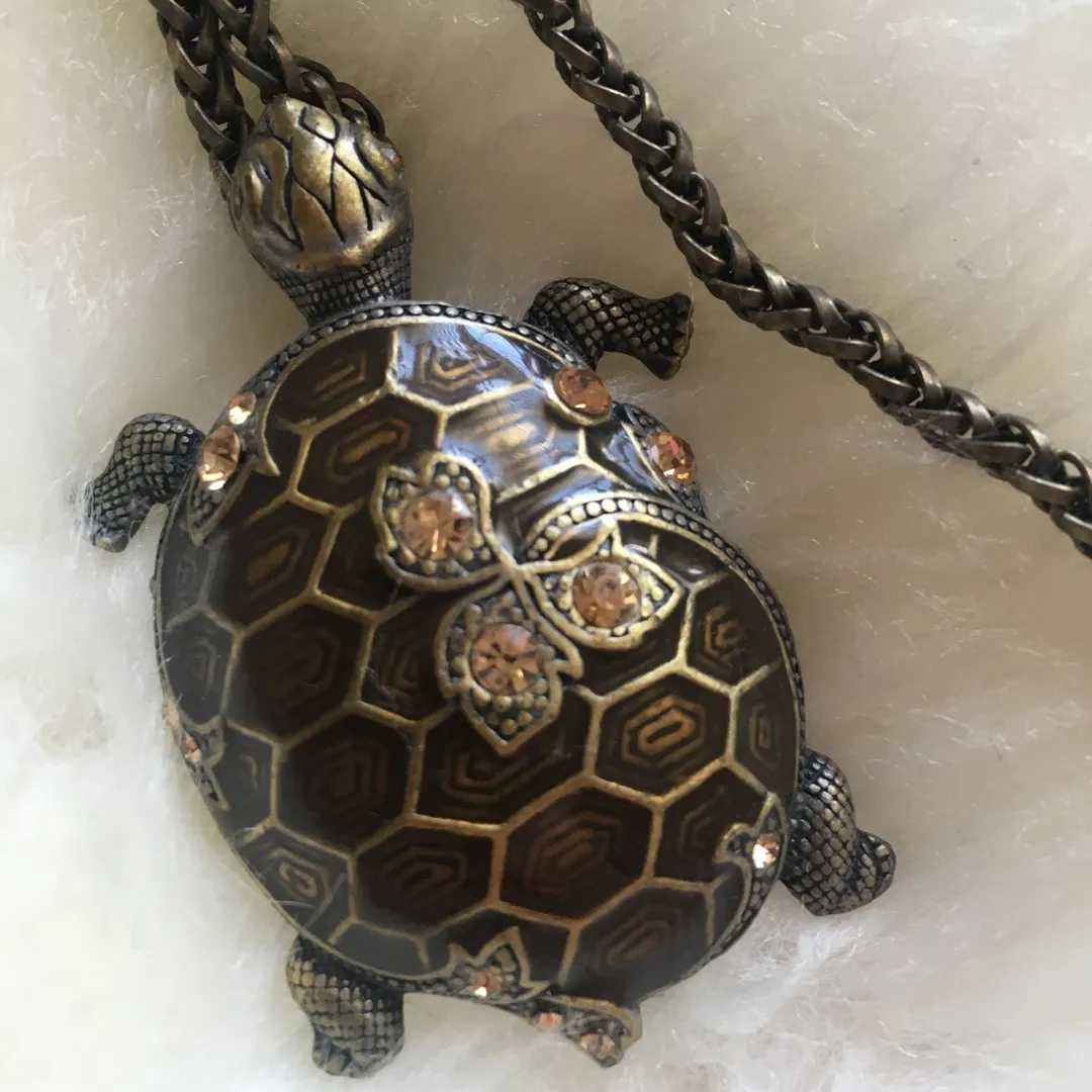 Turtle 🐢 Pendant Necklace photo 1