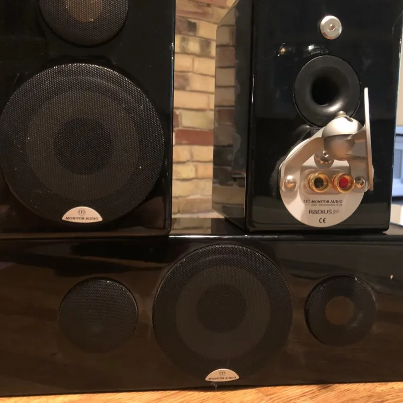 HIFI Home Speaker Set By Monitor Audio photo 1
