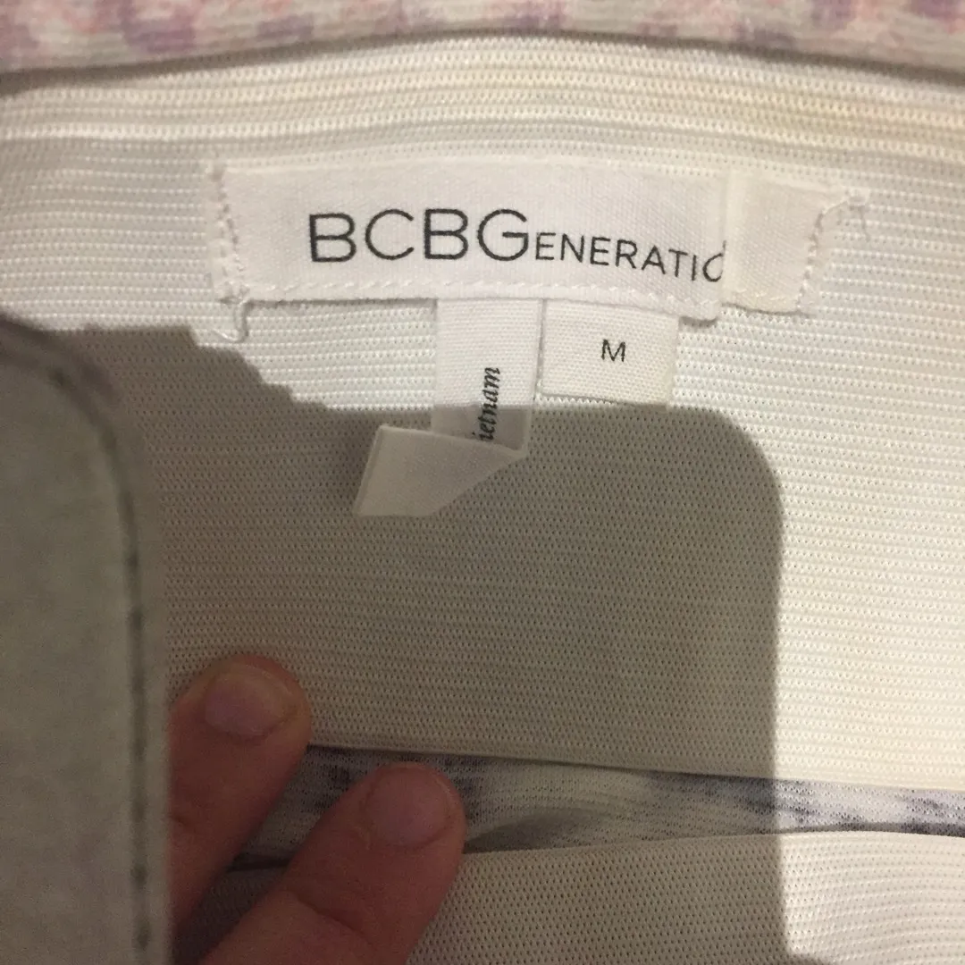 BCBG Size M Patterned Skirt Stretchy photo 3