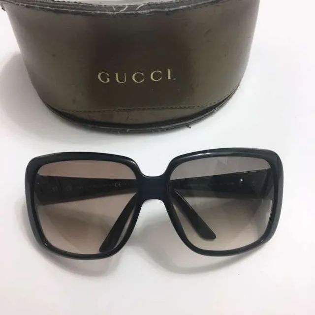 Gucci Sunglasses photo 1