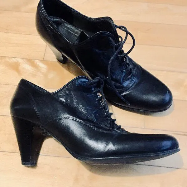 Black Heeled Shoes photo 1