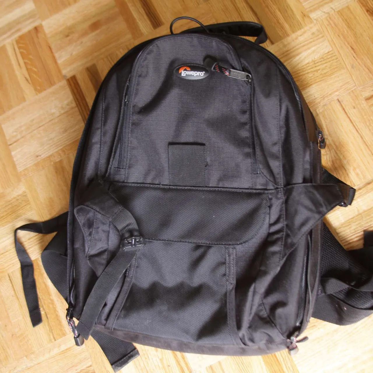 LowePro CompuTrekker Backpack (photo, video equipment) photo 4