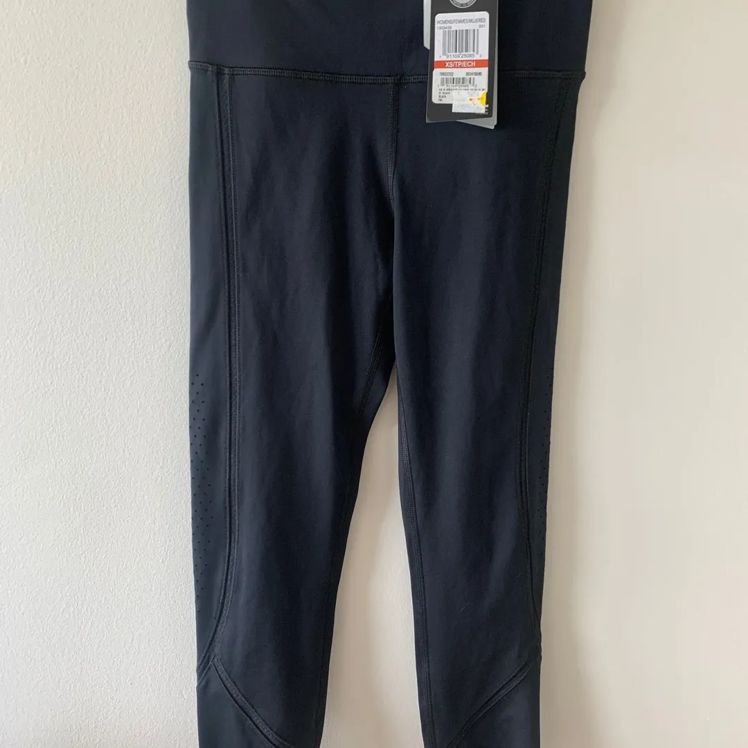 Brand New With Tags Under Armour Leggings XS Crop photo 1