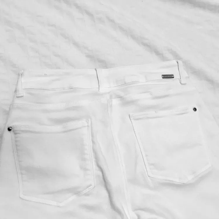 ZARA White Jeans photo 4