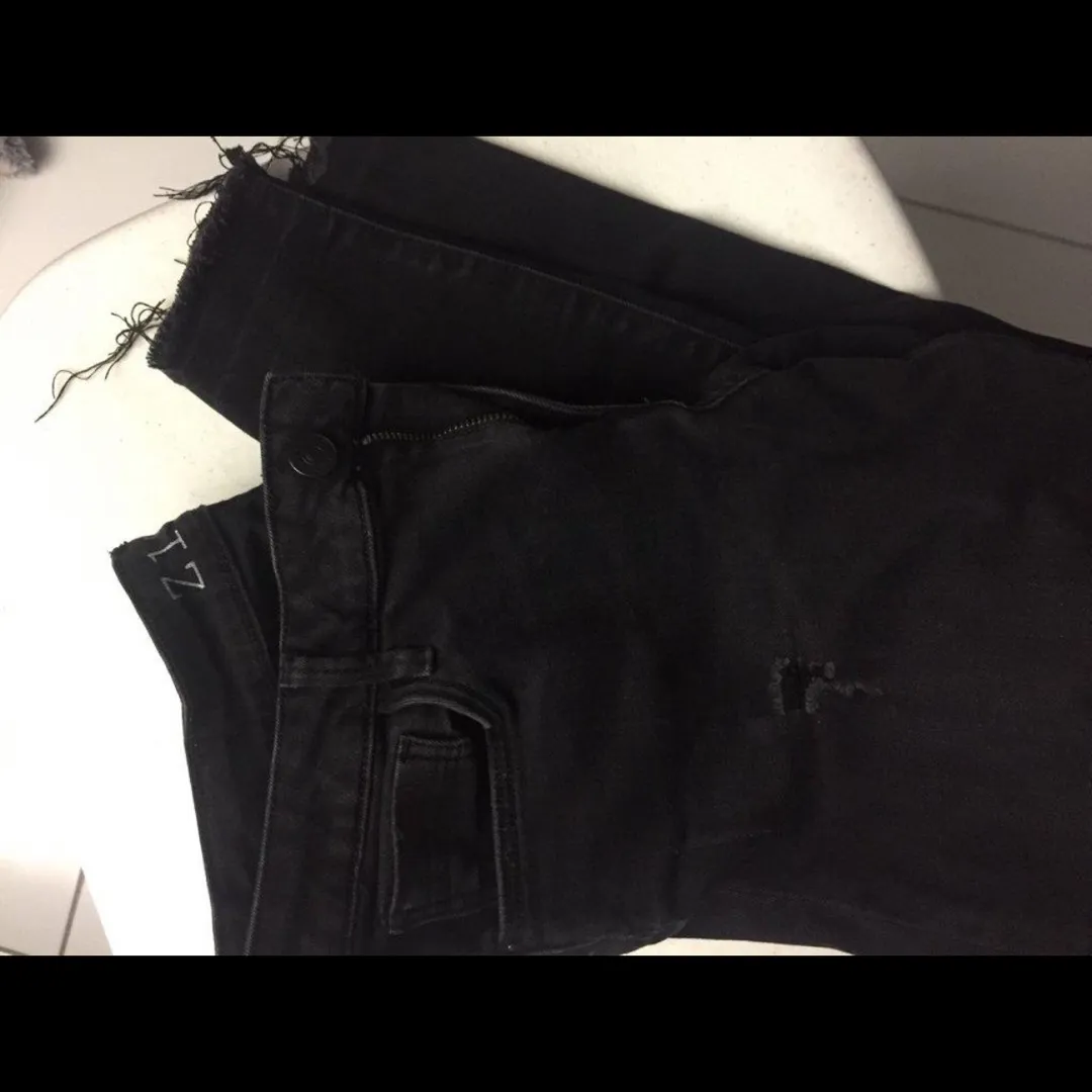 Zara Jeans (Size 8) photo 4