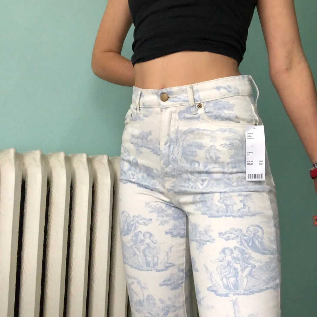 NWT laura ashey X UO art printed white jeans photo 3