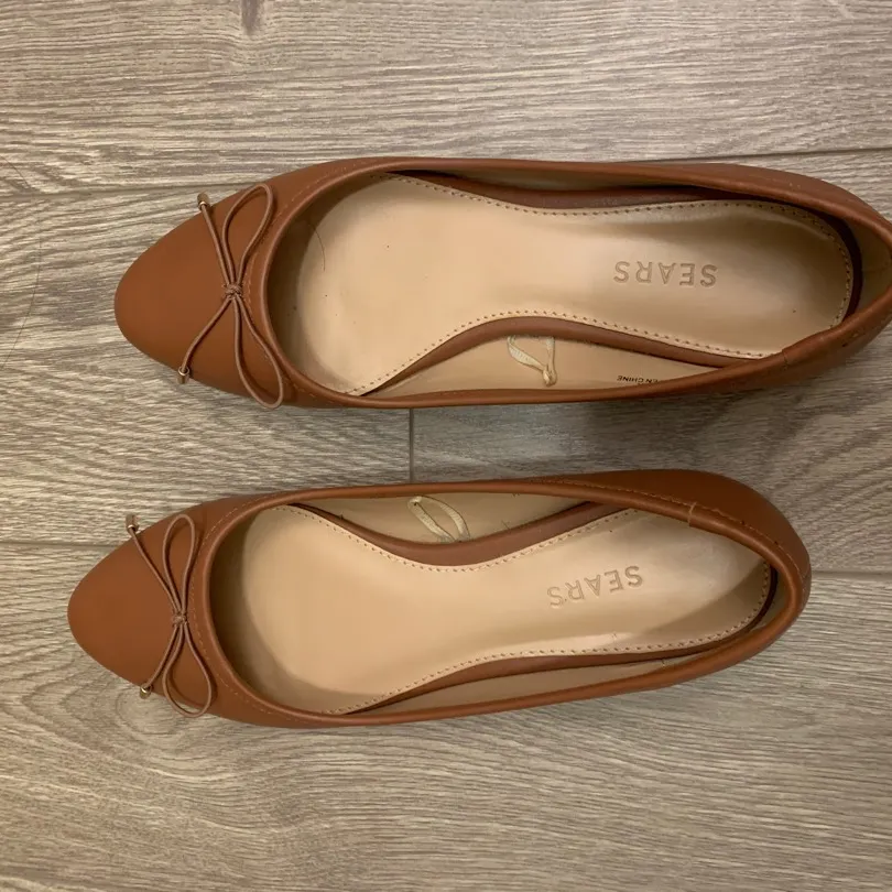 Size 5 Brown Flats photo 1