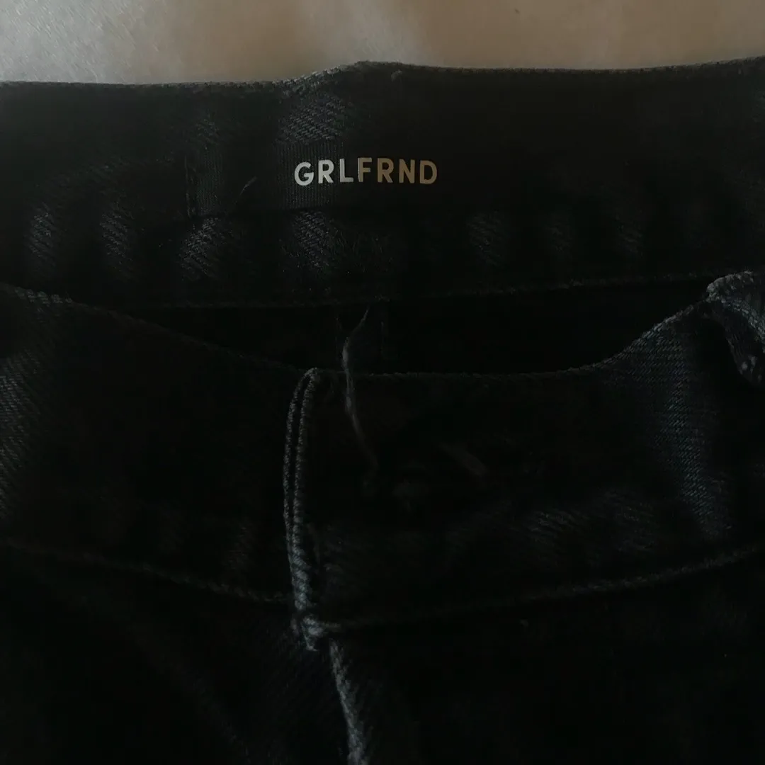 GRLFRND Black Cropped Jeans photo 7
