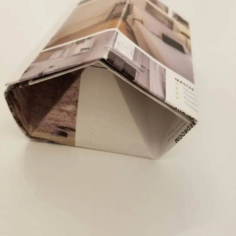 House Shaped Boxes photo 1