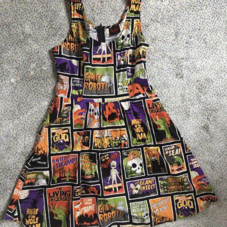 Halloween dress Size M Fitted Bodice photo 1