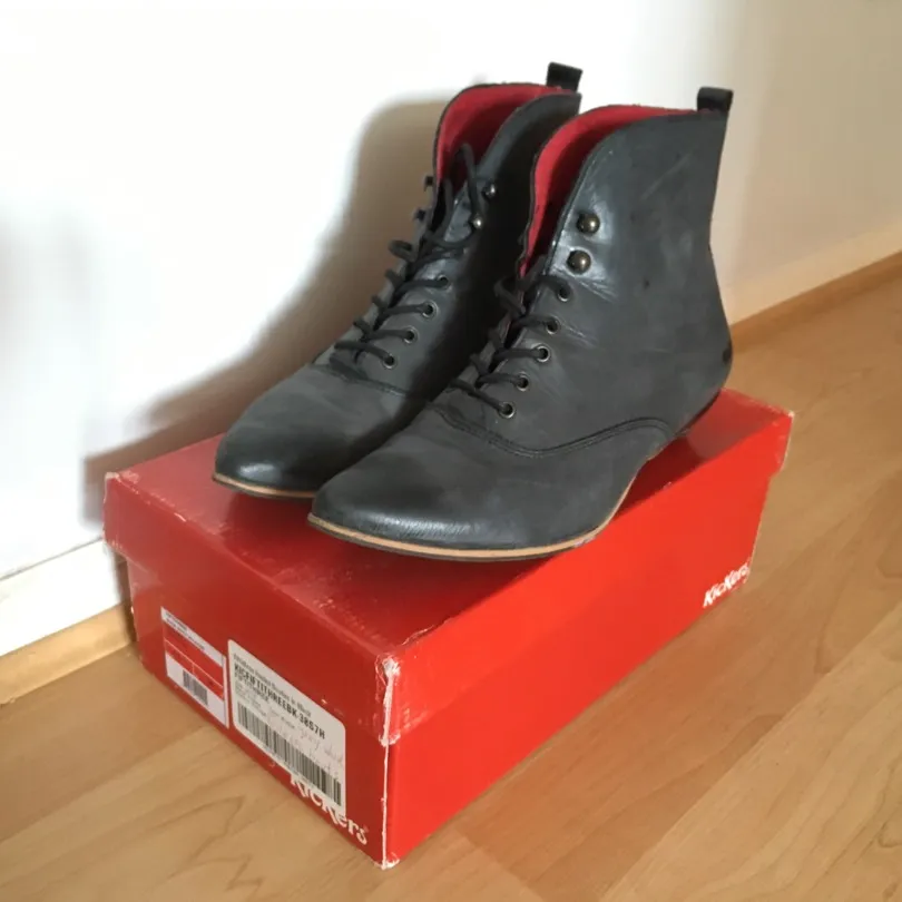 Size 38 / 7.5 - Kickers Leather Lace-Up Boots photo 1