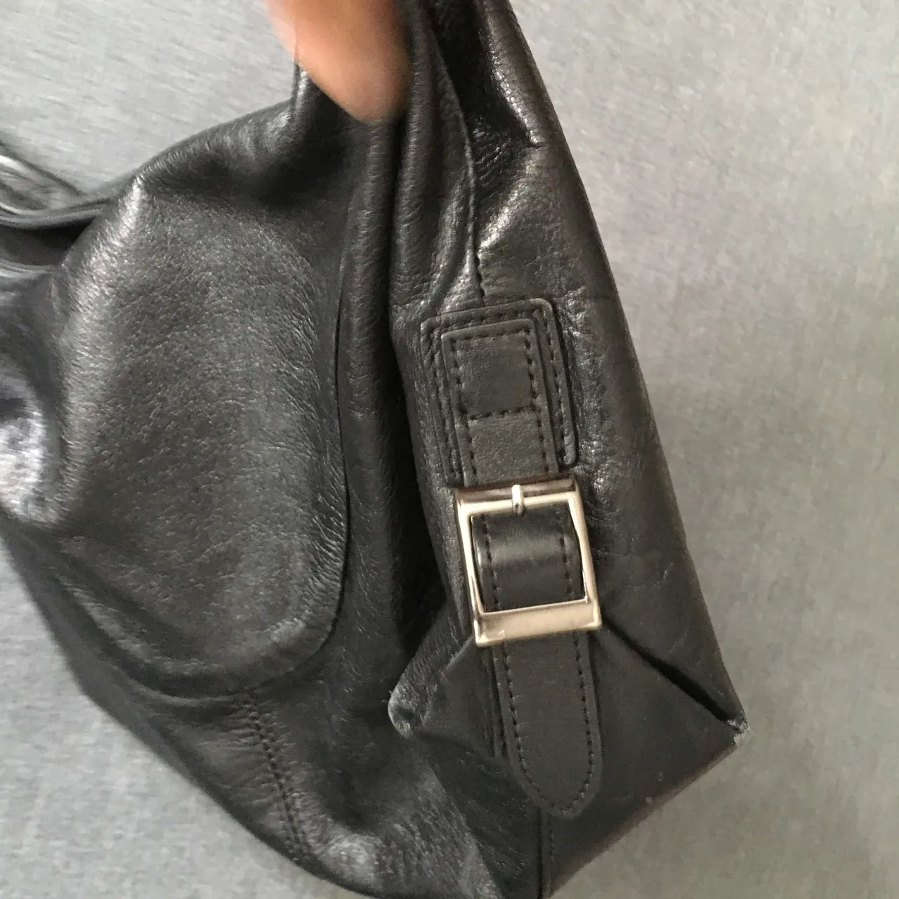 Black Leather Handbag photo 3