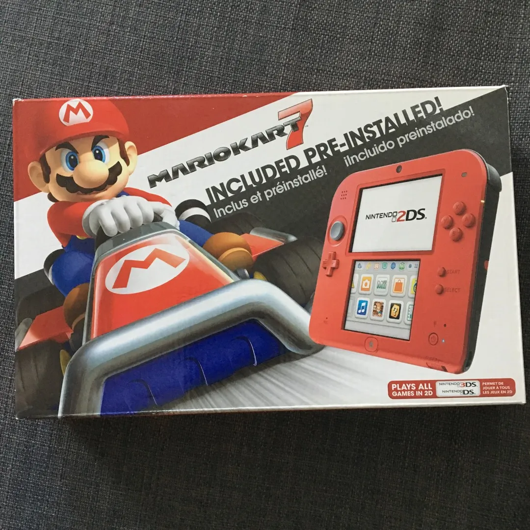 Red Nintendo 2DS w Mario Kart 7 photo 1