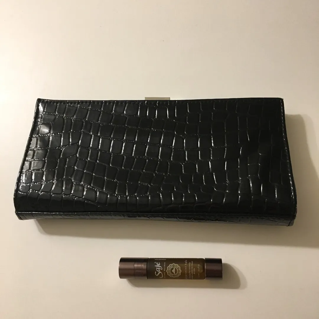Black Purse With Chain photo 1