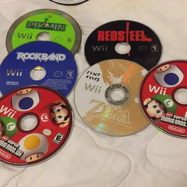 Wii and GameCube Games photo 1