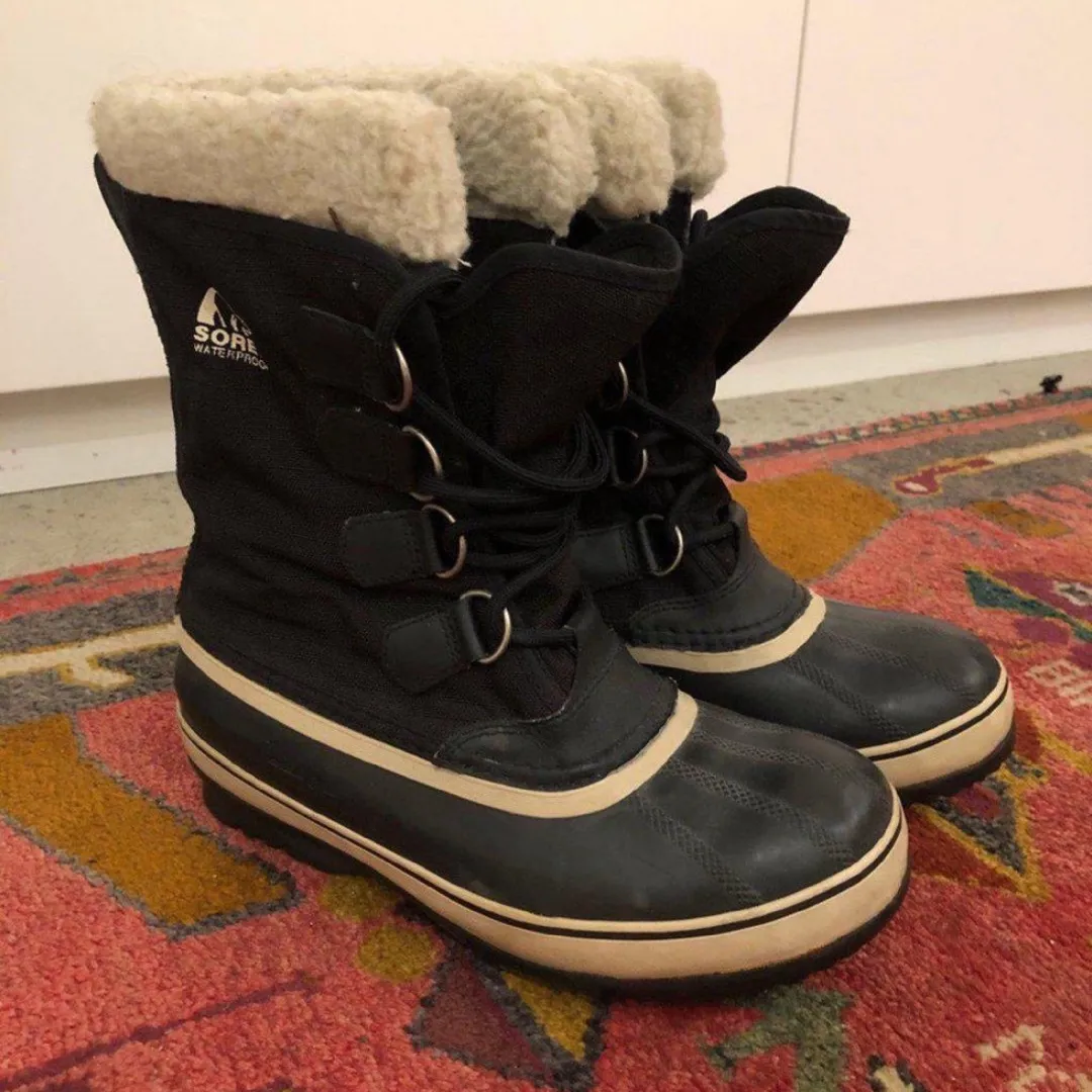 Sorel Winter Boots photo 1