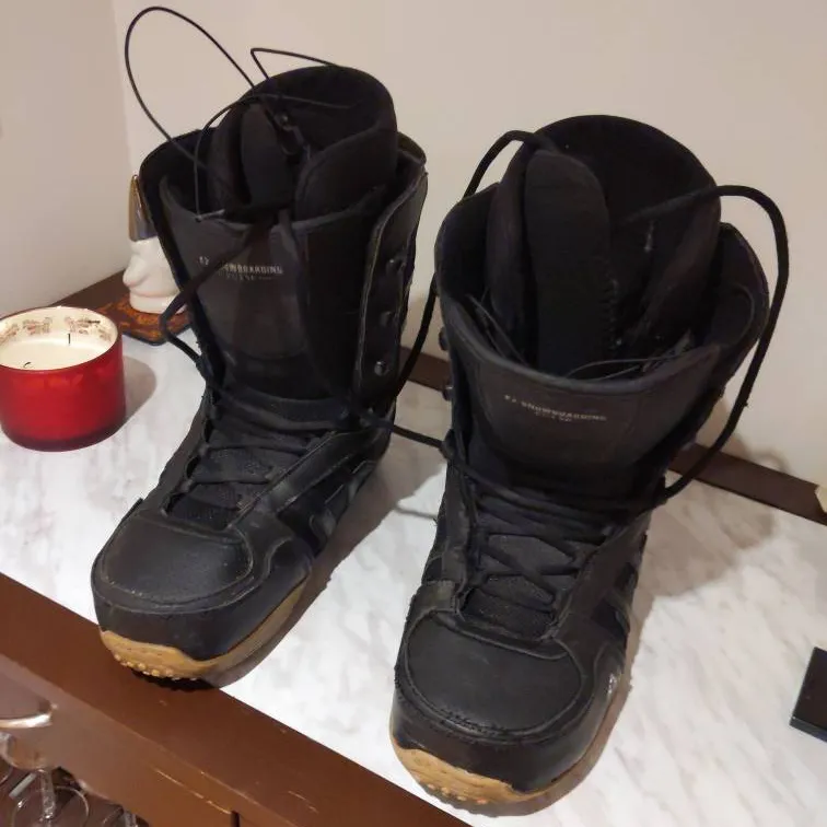 Snowboard Boots photo 1