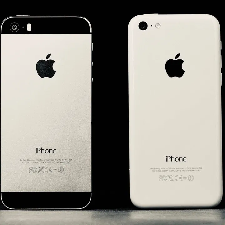 iPhone 5S + iPhone 5C photo 1