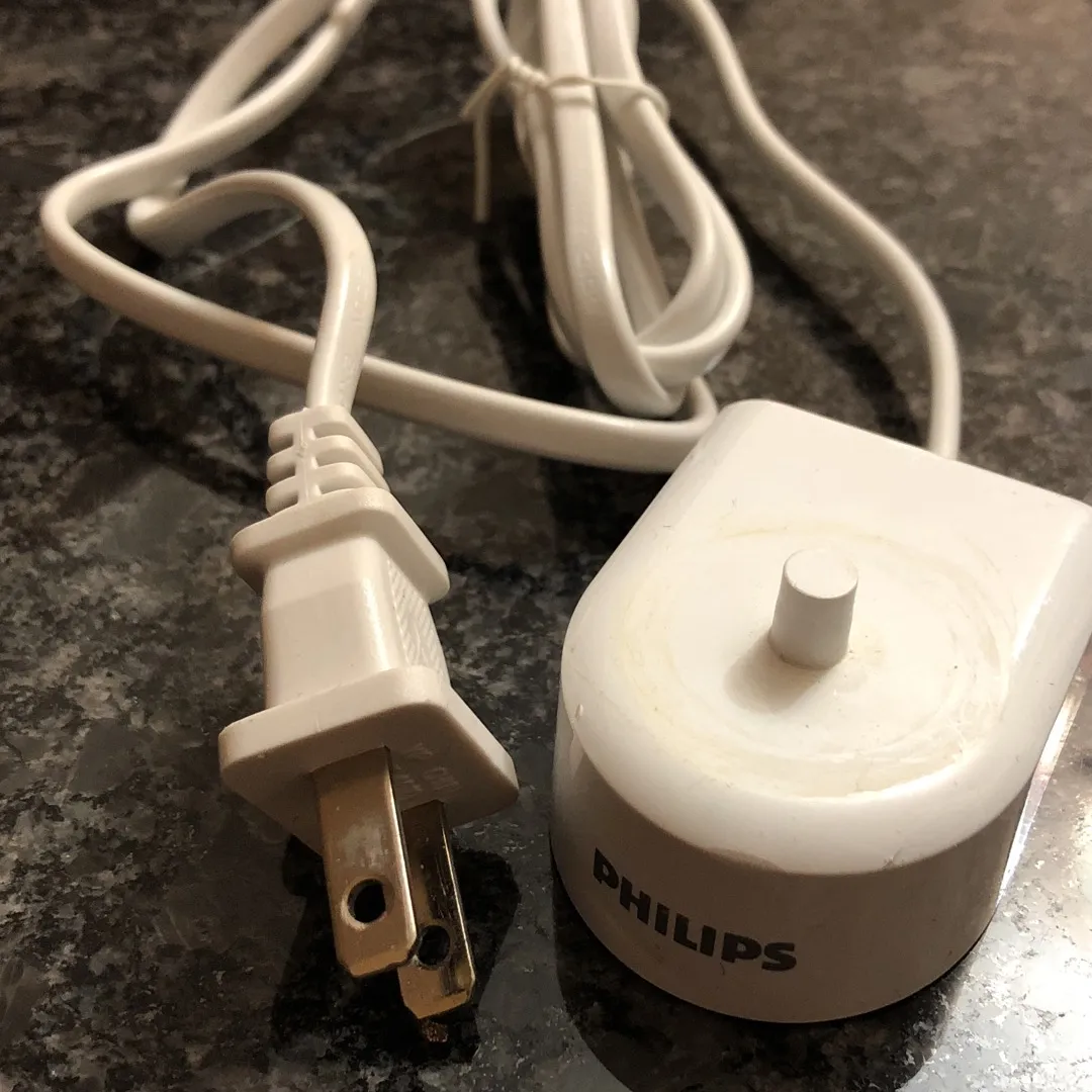 Philips Electric Toothbrush Charger photo 1