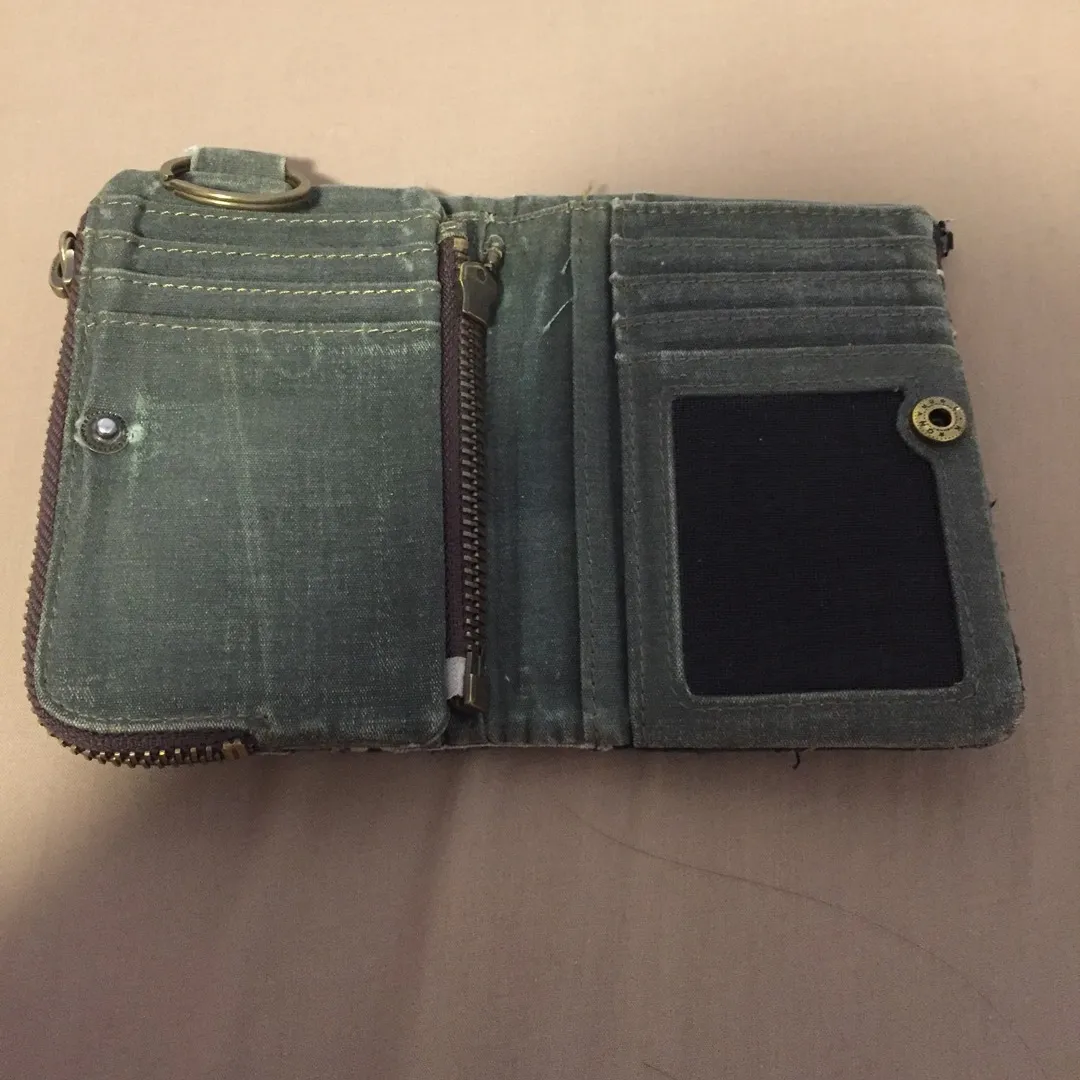 Pre-loved Wallet photo 1